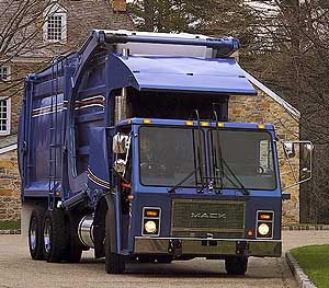 Mack Truck LE