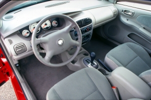 2000 Dodge Neon Interior